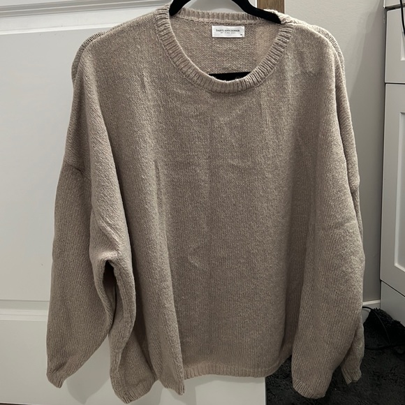 Sweater - Picture 2 of 6